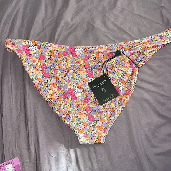 Skatie XL bikini bottom NWT - Picture 2 of 2